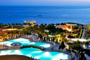 Mukarnas SPA Resort vaizdas į jūrą vakarėjant Turkija, Alanija